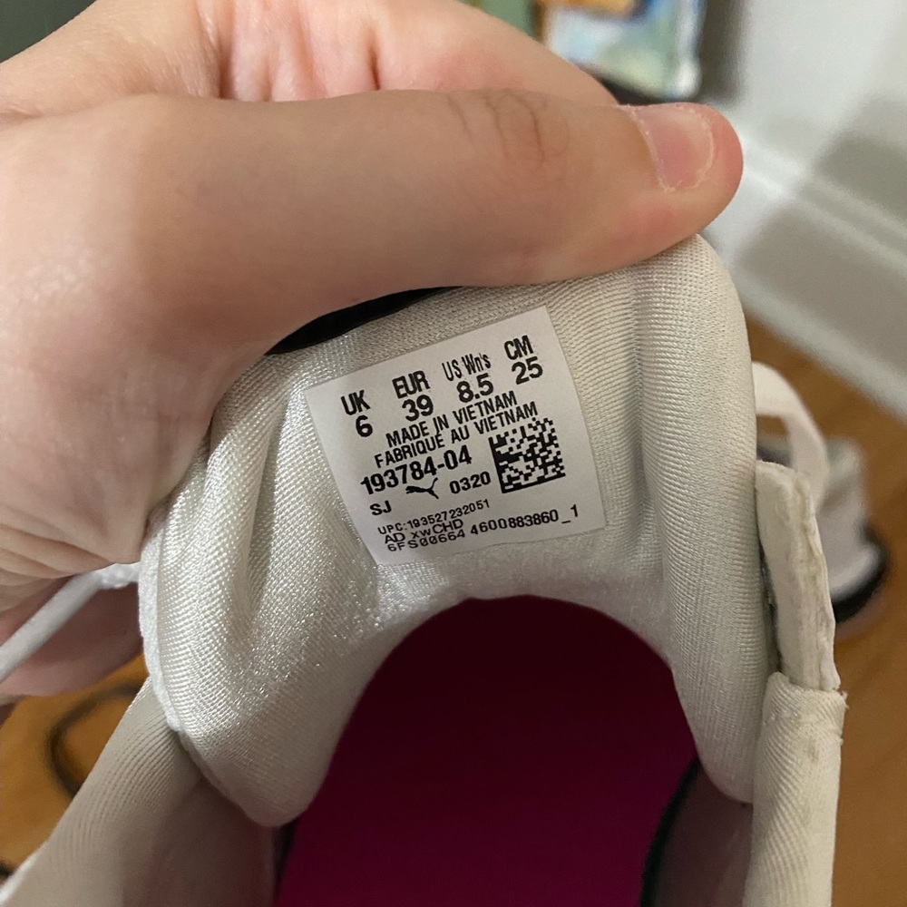 Puma Sneakers - Picture 2 of 3